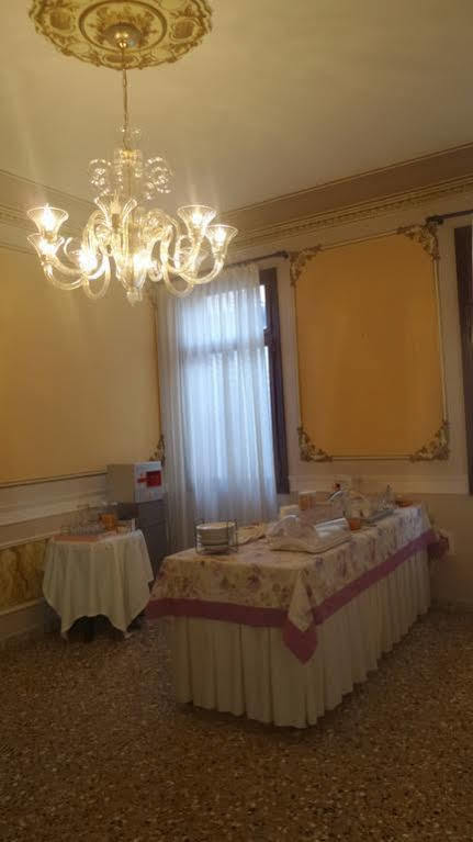 Casa Di Carlo Goldoni - Dimora Storica Bed & Breakfast Чоджия Екстериор снимка